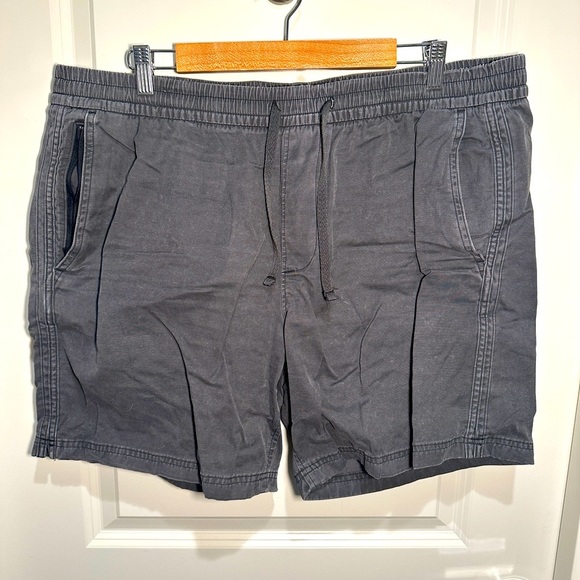 Abercrombie & Fitch Other - ABERCROMBIE & FITCH - Classic Flat Front 5 Inch Shorts, Men’s XL, Slate Grey